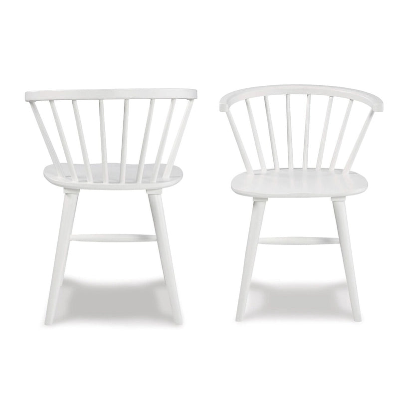 Les tables et chaises de salle à manger en bois conviennent aux cuisines et aux salles à manger