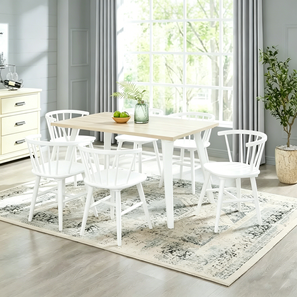 Les tables et chaises de salle à manger en bois conviennent aux cuisines et aux salles à manger