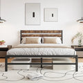 Lit plateforme avec tête de lit rustique en bois vintage