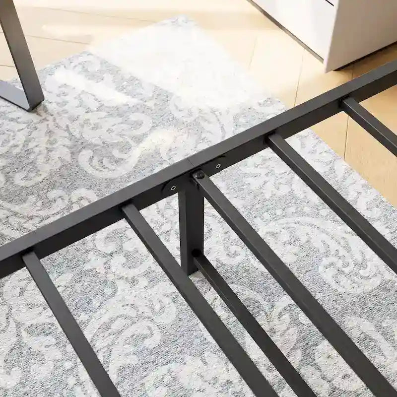 Lit plateforme avec tête de lit rustique en bois vintage